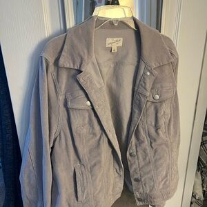 Tan corduroy jacket, xl. Pockets on inside & out. Barely worn. Non smoking home